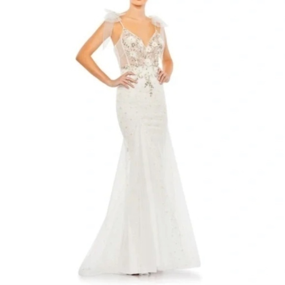 Mac Duggal Embellished Sleeveless Bow Tie Shoulder V-Neck Mermaid Gown